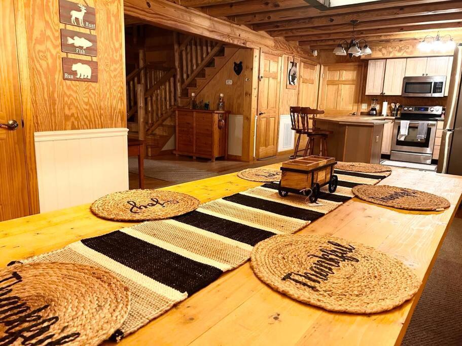 One Of A Kind Rustic Log Cabin Near Bryce Resort - Large Game Room - Fire Pit - Large Deck - Bbq Basye Esterno foto