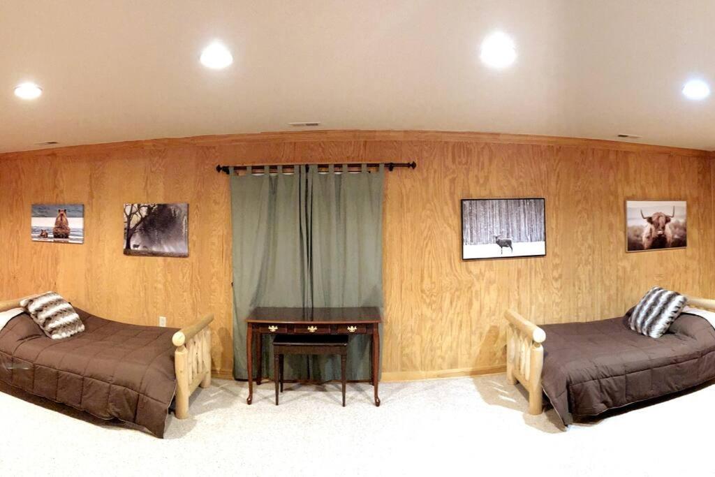 One Of A Kind Rustic Log Cabin Near Bryce Resort - Large Game Room - Fire Pit - Large Deck - Bbq Basye Esterno foto