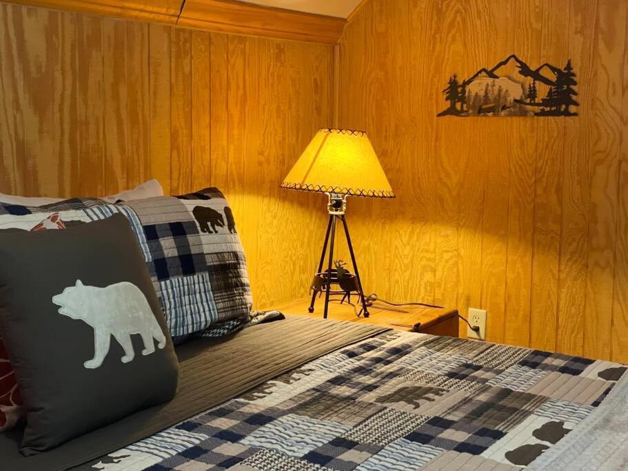 One Of A Kind Rustic Log Cabin Near Bryce Resort - Large Game Room - Fire Pit - Large Deck - Bbq Basye Esterno foto