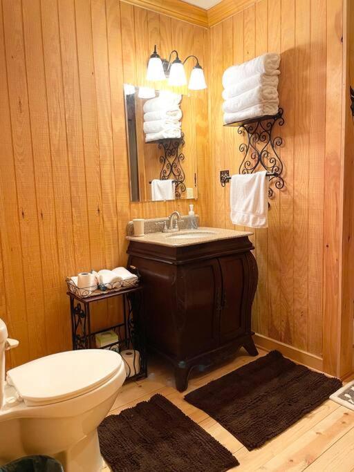 One Of A Kind Rustic Log Cabin Near Bryce Resort - Large Game Room - Fire Pit - Large Deck - Bbq Basye Esterno foto
