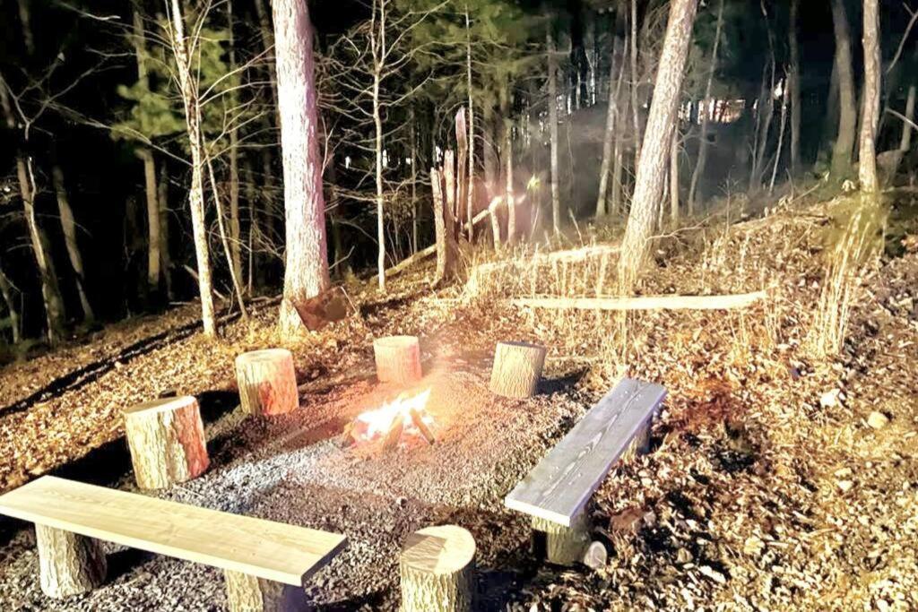 One Of A Kind Rustic Log Cabin Near Bryce Resort - Large Game Room - Fire Pit - Large Deck - Bbq Basye Esterno foto
